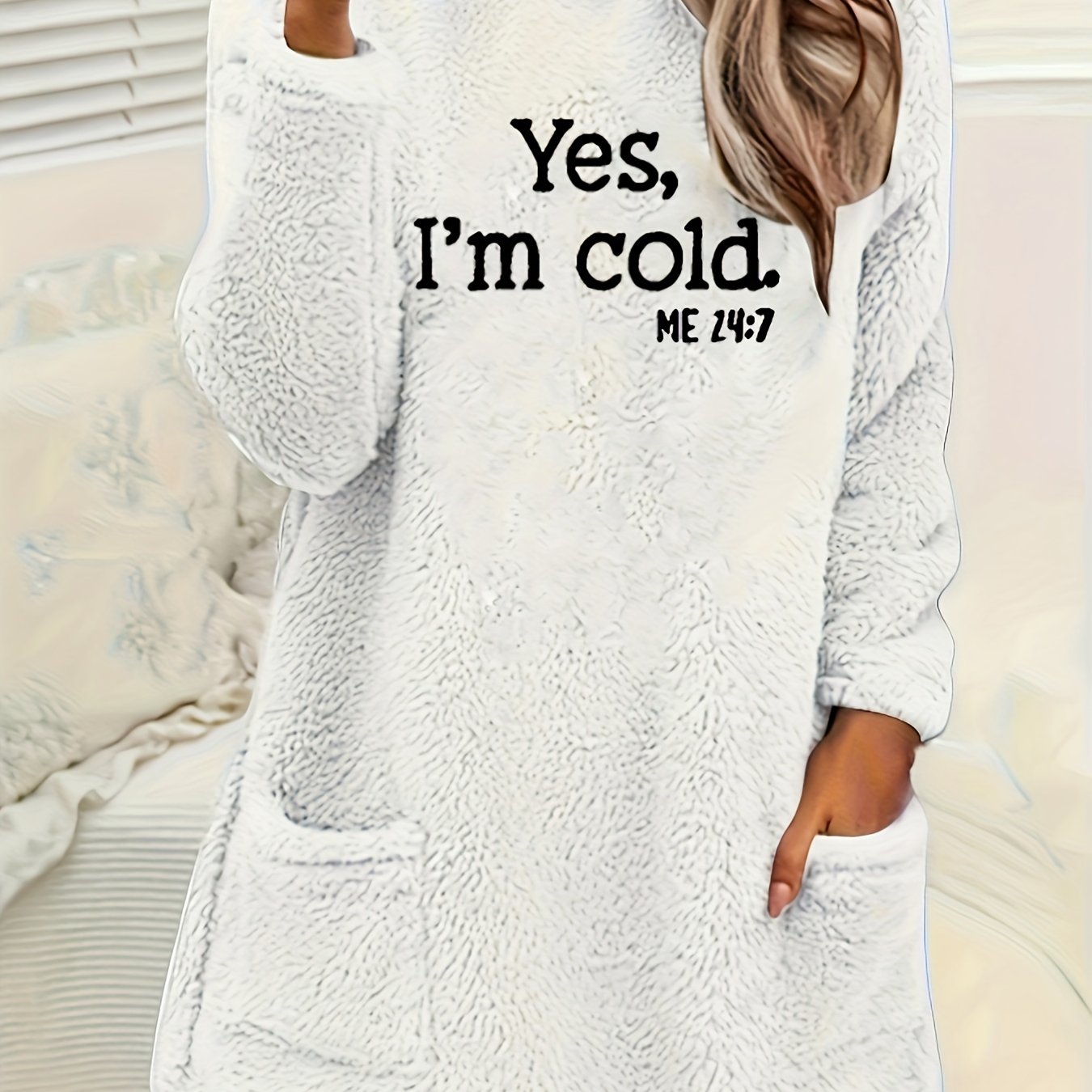 NORRA | COZY SLOGAN PULLOVER