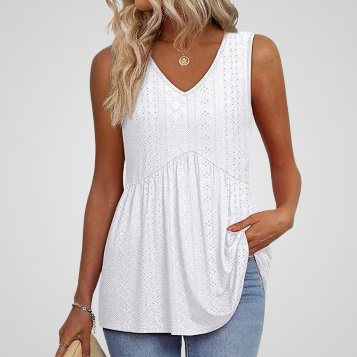 LYANNA | FLOWY V-NECK TANK