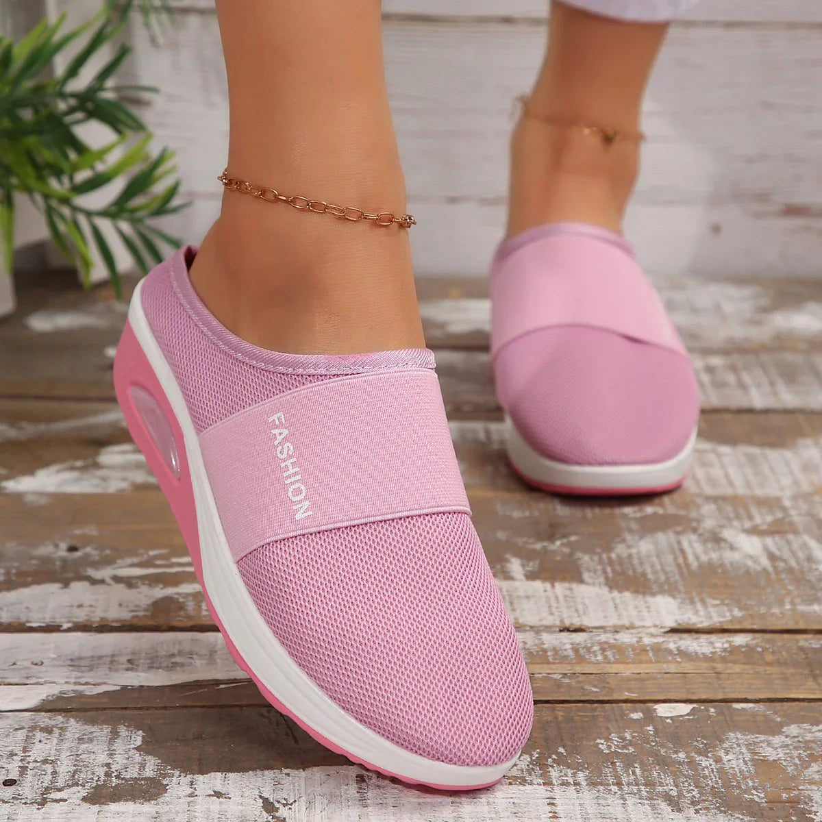 MIRABEL | SLIP-ON WALKING SNEAKERS