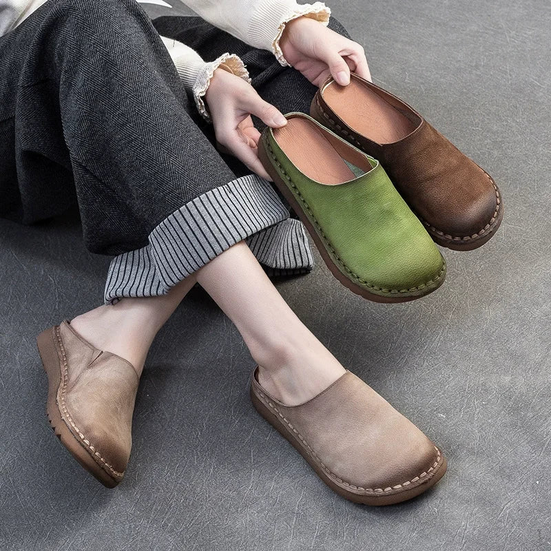 JANELLE | VINTAGE SLIP-ON CLOGS
