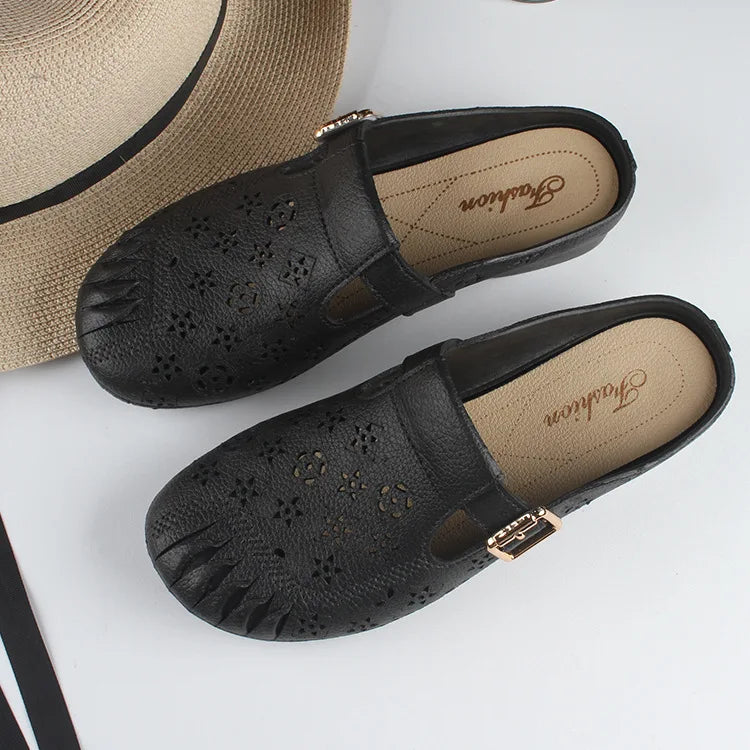 MANDY | CUT-OUT SLIDE CLOGS