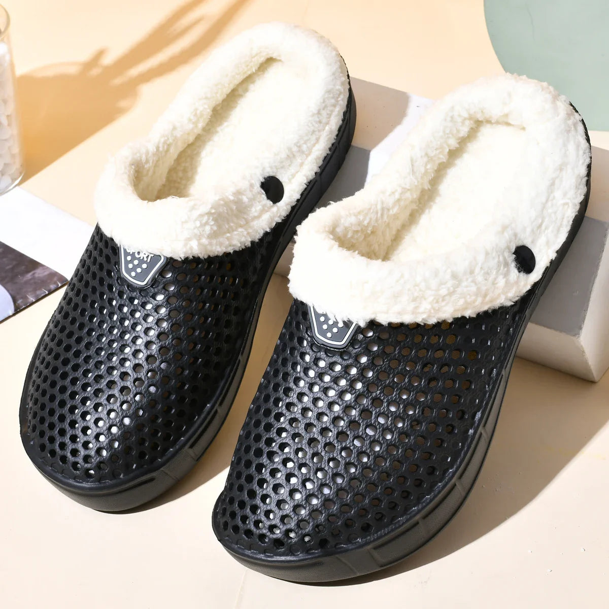 NAOMI | FLEECE-LINED COMFORT CLOGS
